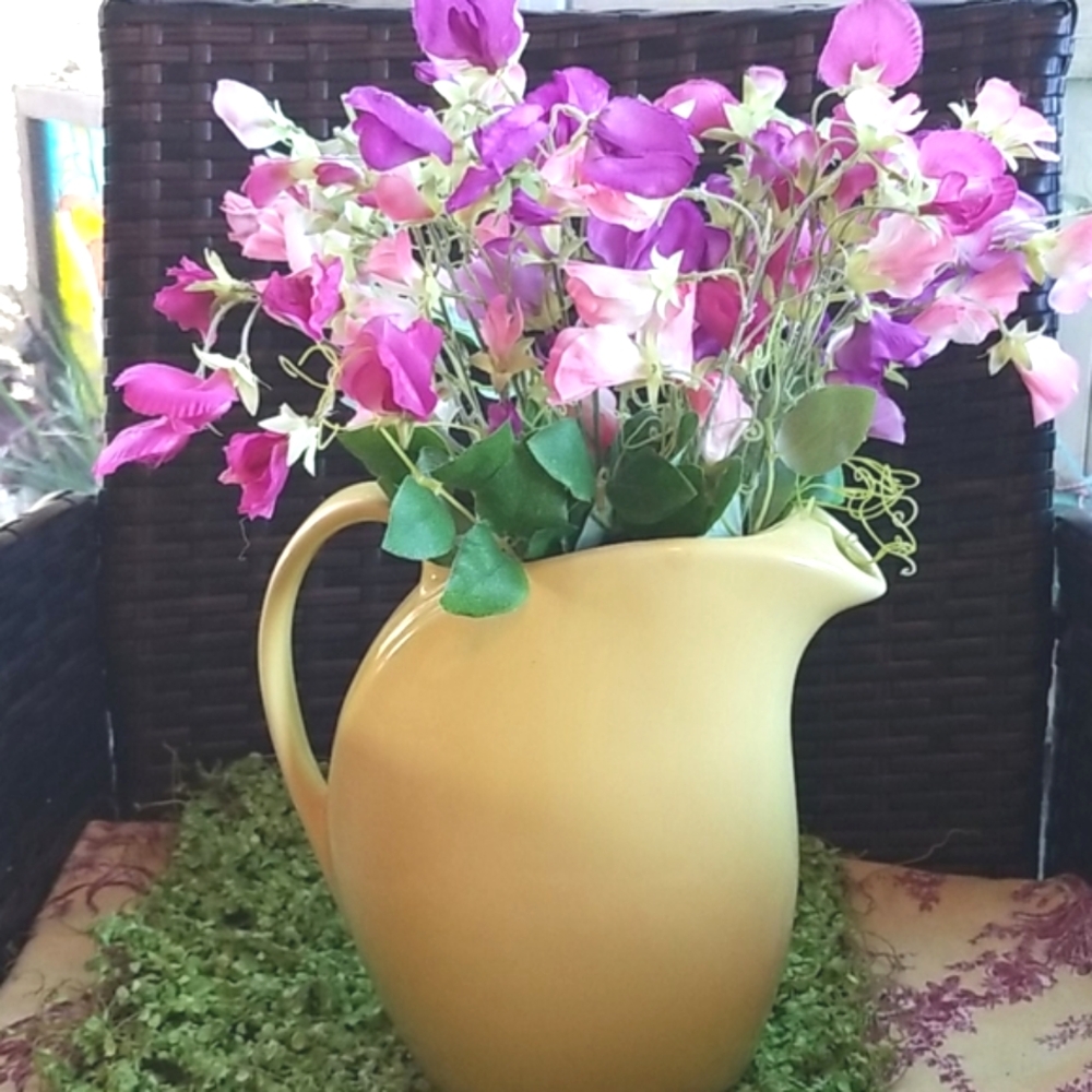 60s HALL Vtg Maize Yellow Collector Cottagecore USA Water Tea Vase Table Pitcher